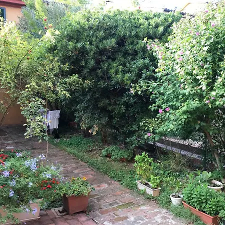 Porta Saragozza Apartment
